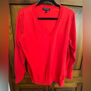 Banana Republic Stretch Cotton Bright Red V-Neck Sweater. Ladies Large  NWOT